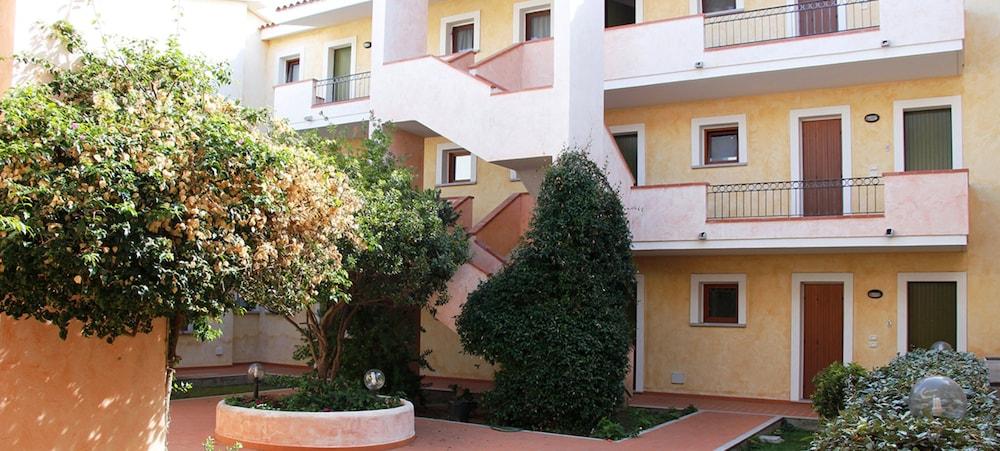 Residence Olimpo Santa Teresa Gallura Εξωτερικό φωτογραφία